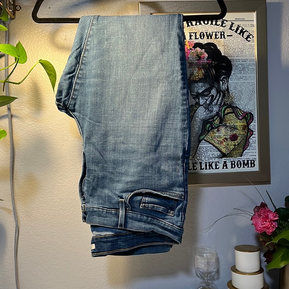 size 18w Levi 711 Skinny jeans